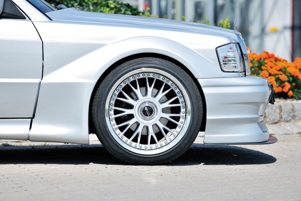 /var/www/rieger-event.de/images/gallery/Mercedes 190 W201